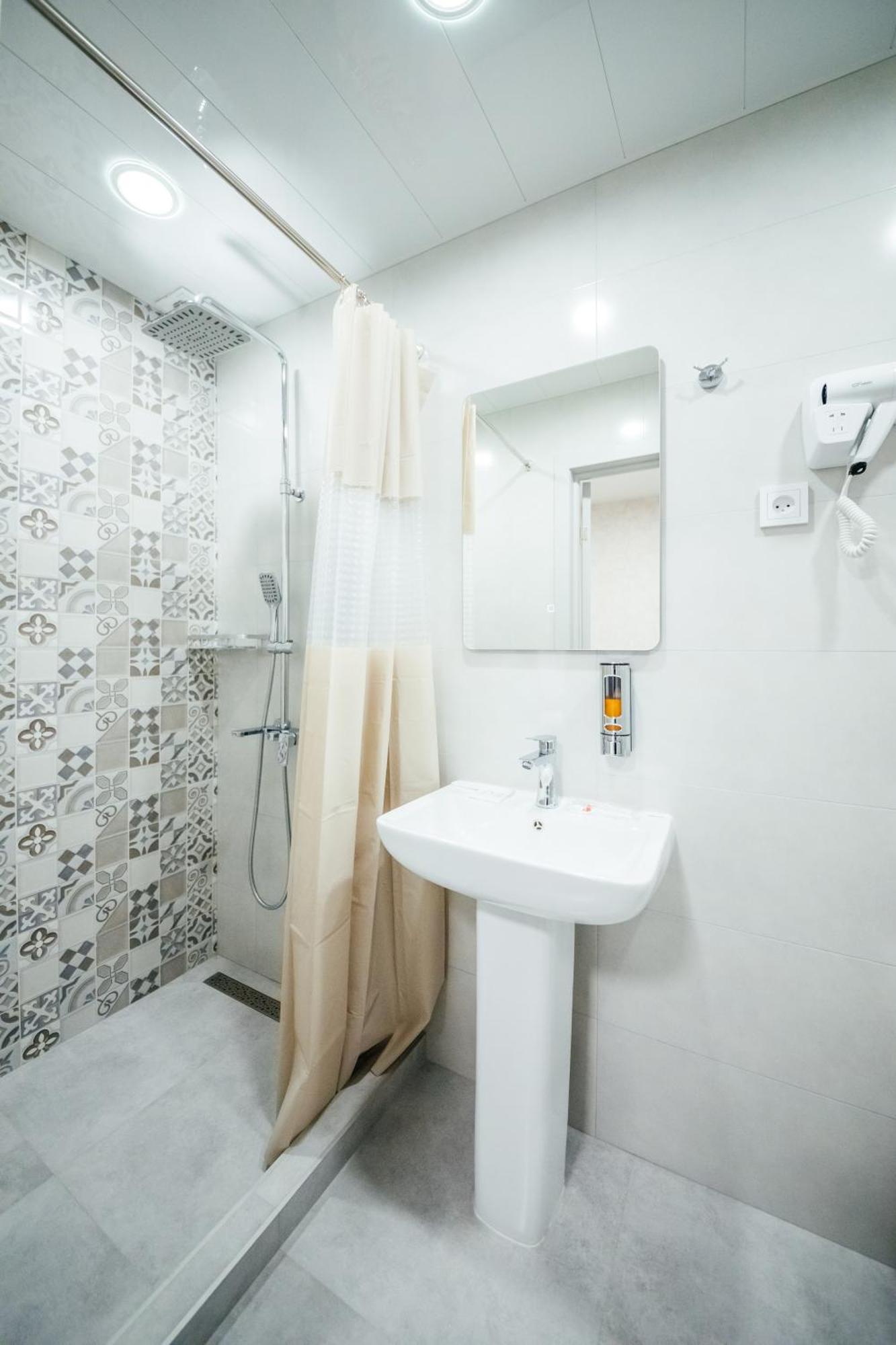 Chief Hotel Gyumri Eksteriør bilde