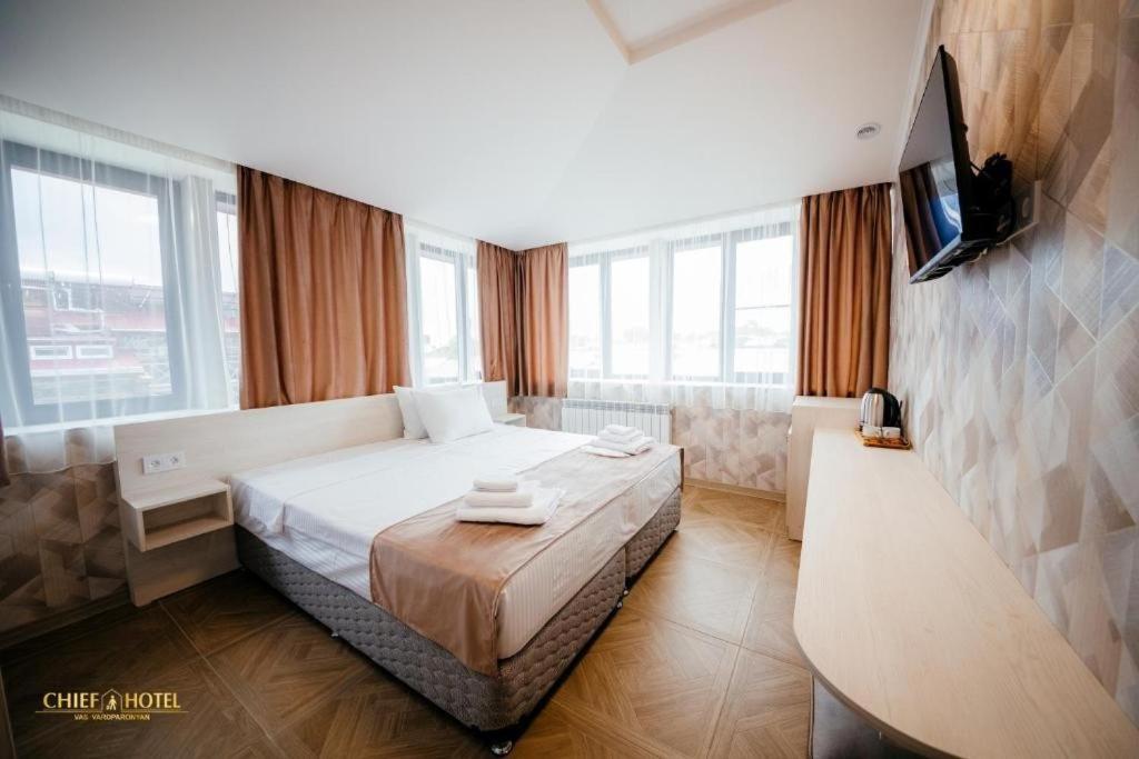 Chief Hotel Gyumri Eksteriør bilde