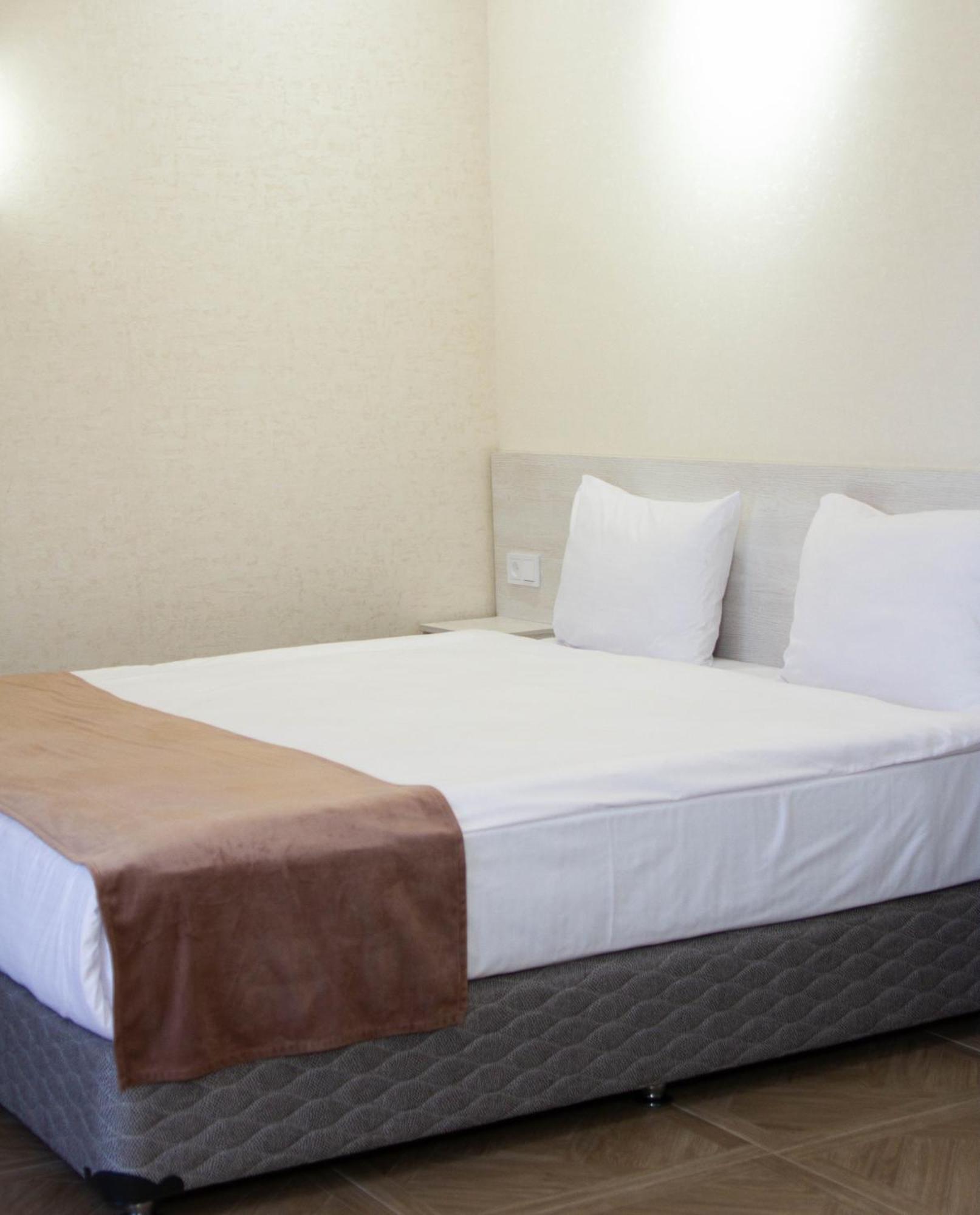 Chief Hotel Gyumri Eksteriør bilde
